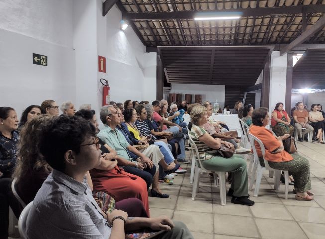 api-modulos/fotos/img/galeria_cat_culturais_540/540/13672/LANÇAMENTO DO LIVRO TECENDO AFETOS, DE IDÊ FERREIRA, 14.05.2026 (12).jpg